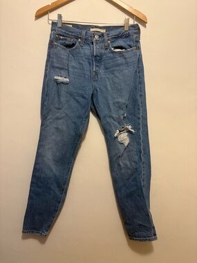 Levi distressed jeans